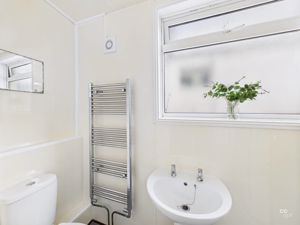 bathroom- click for photo gallery